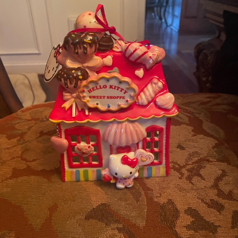 Hello Kitty Sweet Shoppe Ceramic Figurine - Red and Pink